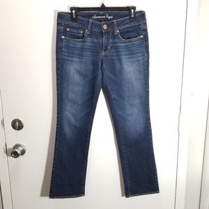 Women's American Eagle Size 6 Straight Leg Jeans